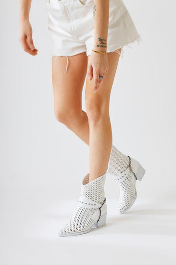Olinda White Laser Cut Pointed Toe Chain Detail Summer Western Boots