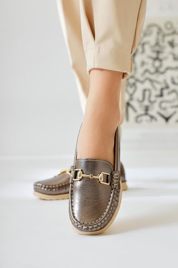 Tola Platinum Buckle Detailed Casual Shoes