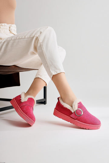 Stefanie Fuchsia Suede Buckle Detailed Fur Casual Shoes