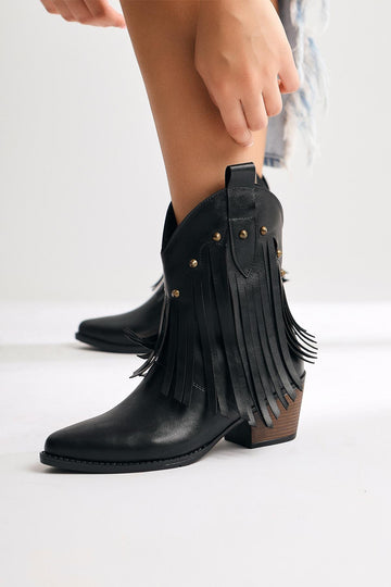 Lillebeth Black Tassel Stud Detail Western Boots
