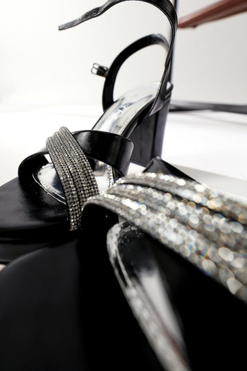 Rafia Silver Patent Leather Stone Detailed Cross Strap Heeled Sandals