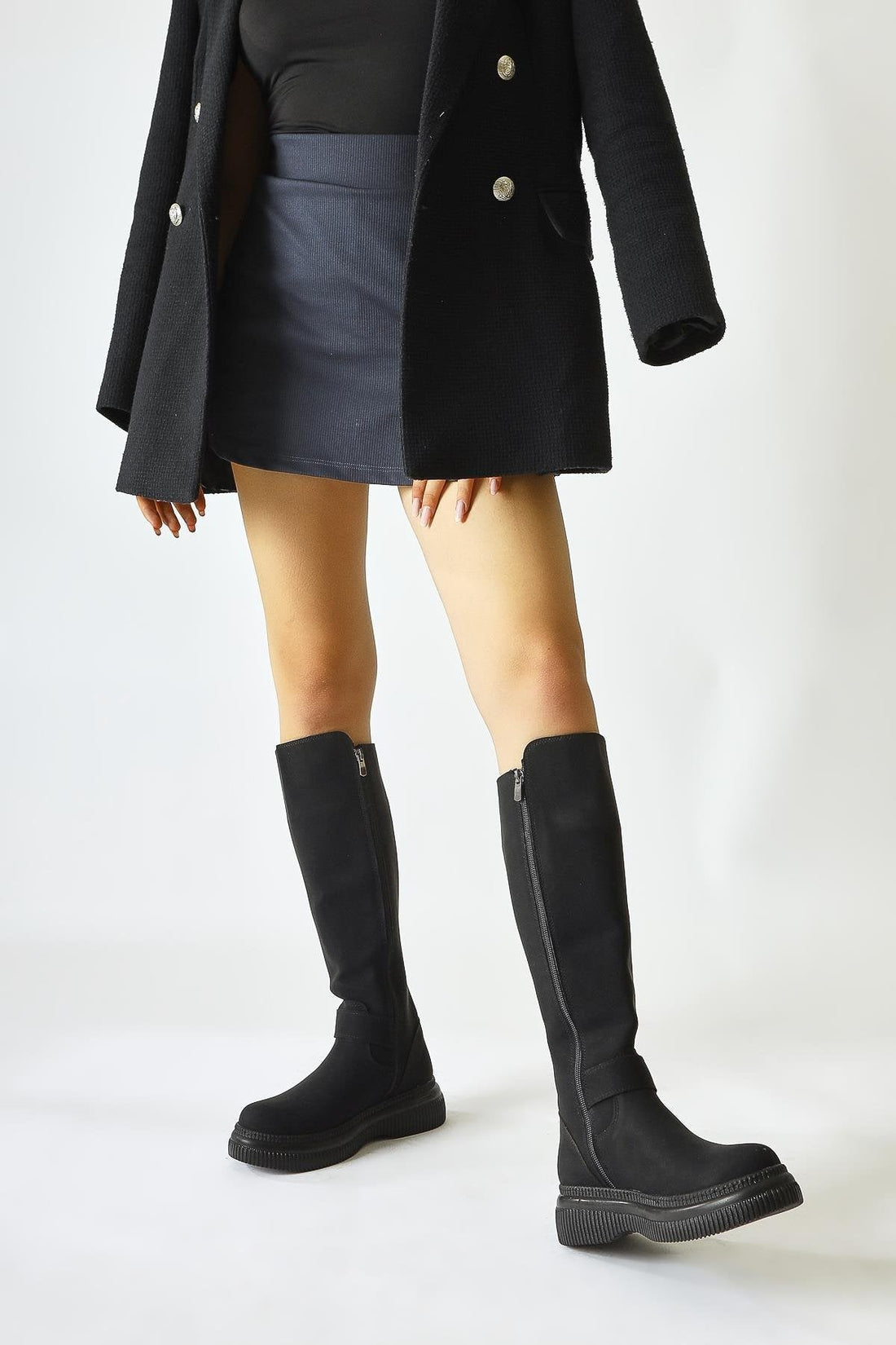 Juliah Schwarzer Stiefel mit Schnallen-Detail und Reißverschluss