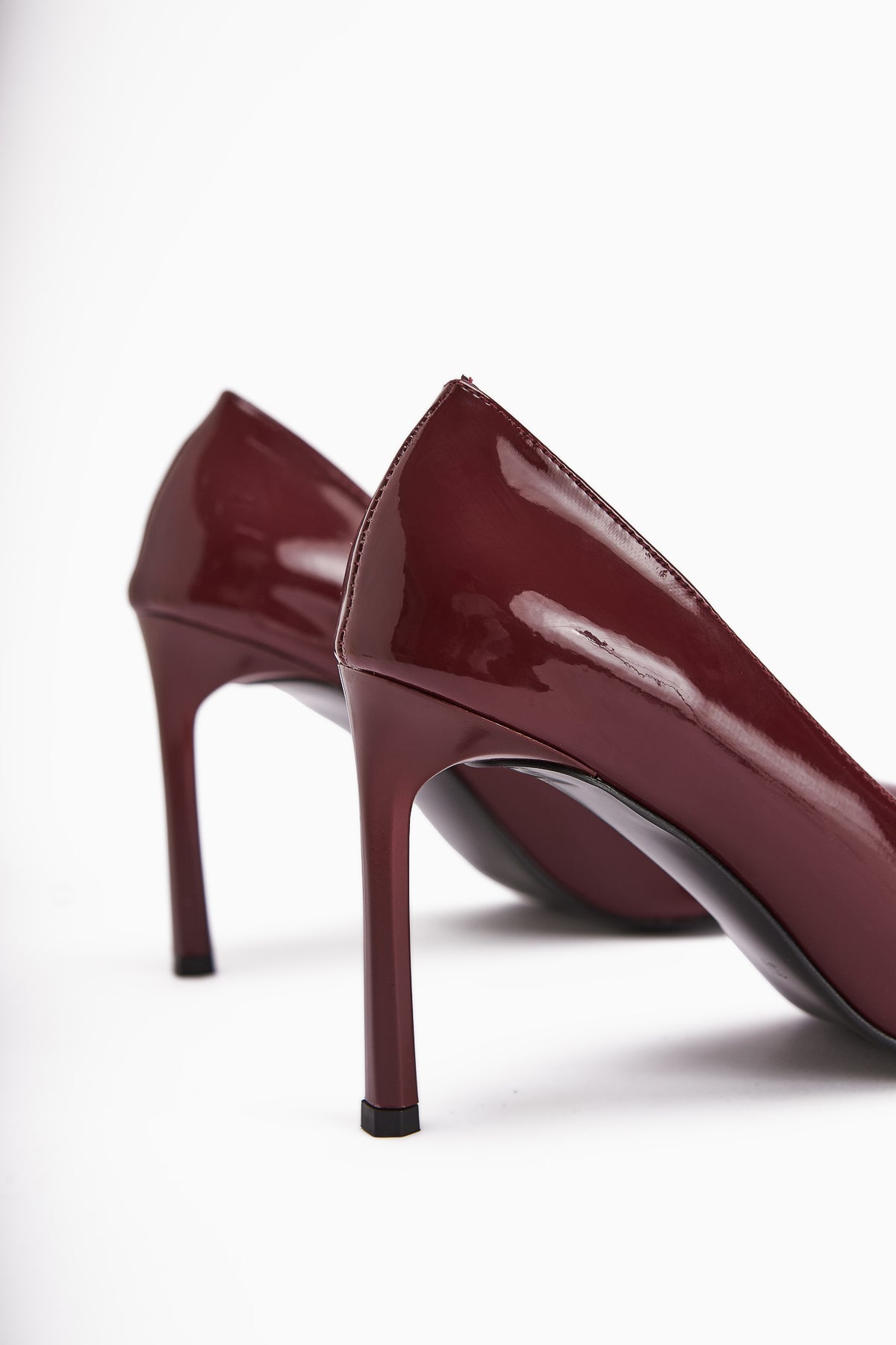 Lula Bordo Patent Leather Metal Buckled Pointed Toe Women's Heels