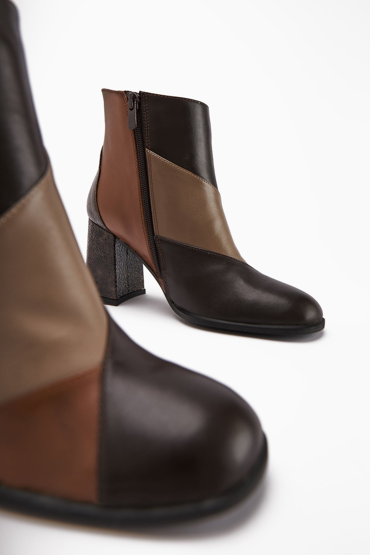 Ylwa Genuine Leather Brown Heeled Women's Boot