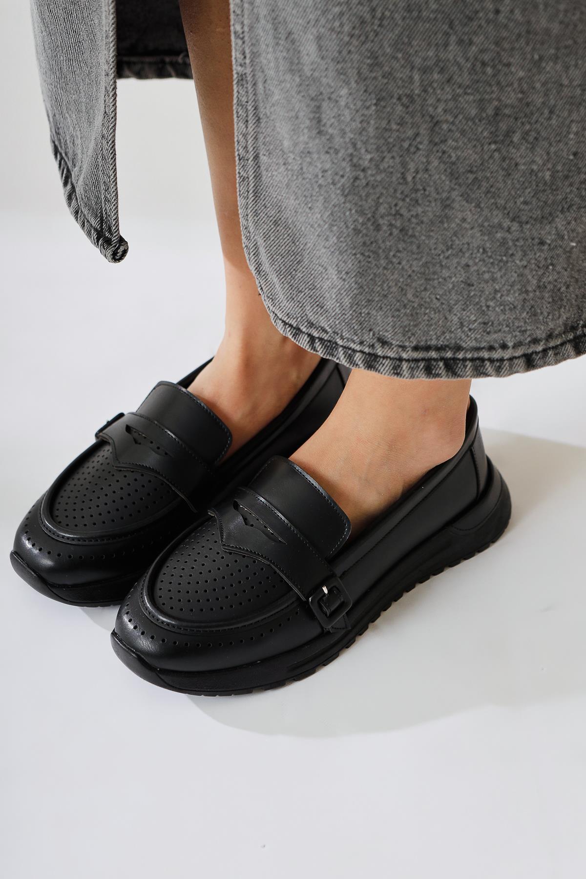 Zain Black Laser Perforated Buckle Detailed Ballerinas