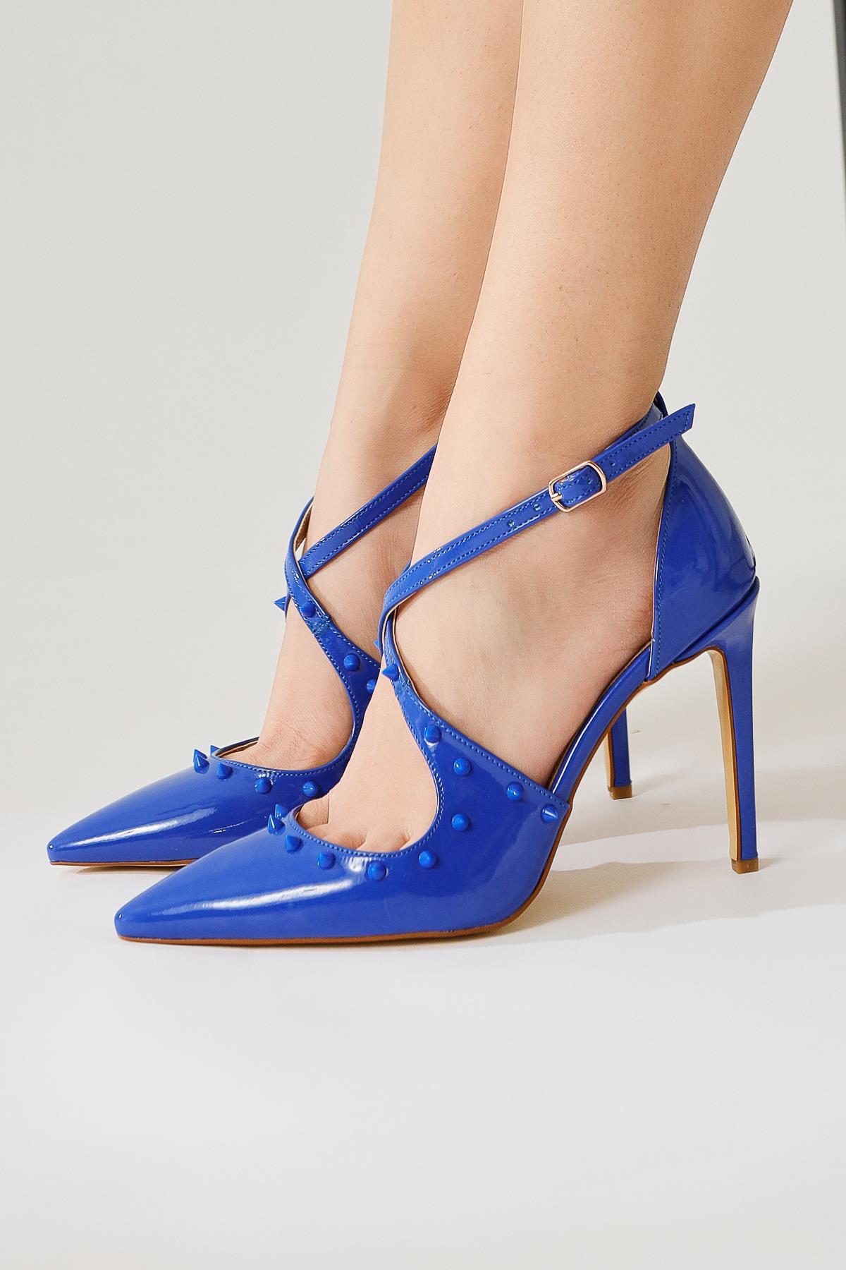Tinde Blue Pointed Toe Rivet Detailed Thin Heel Shoes