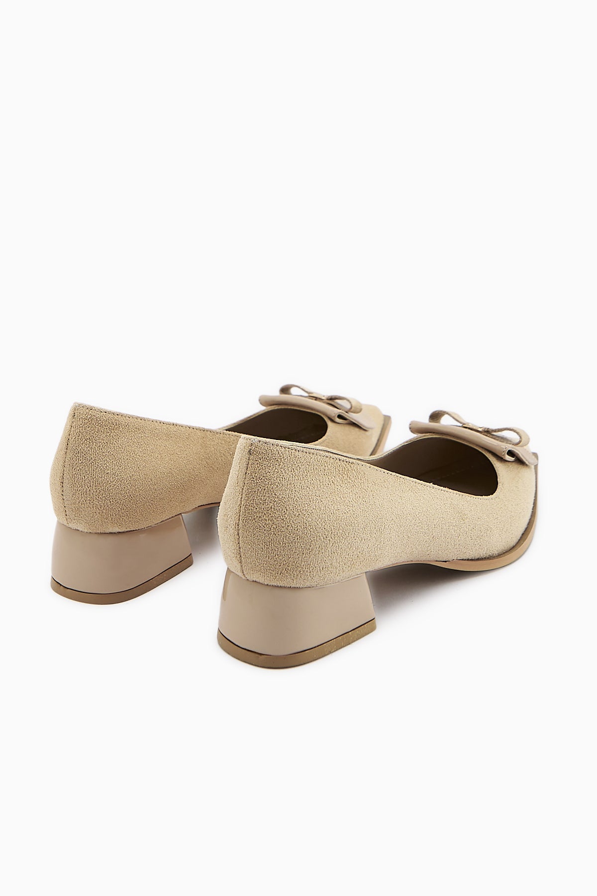 Boel Nude Suede Buckled Low-Heeled Women's Shoe