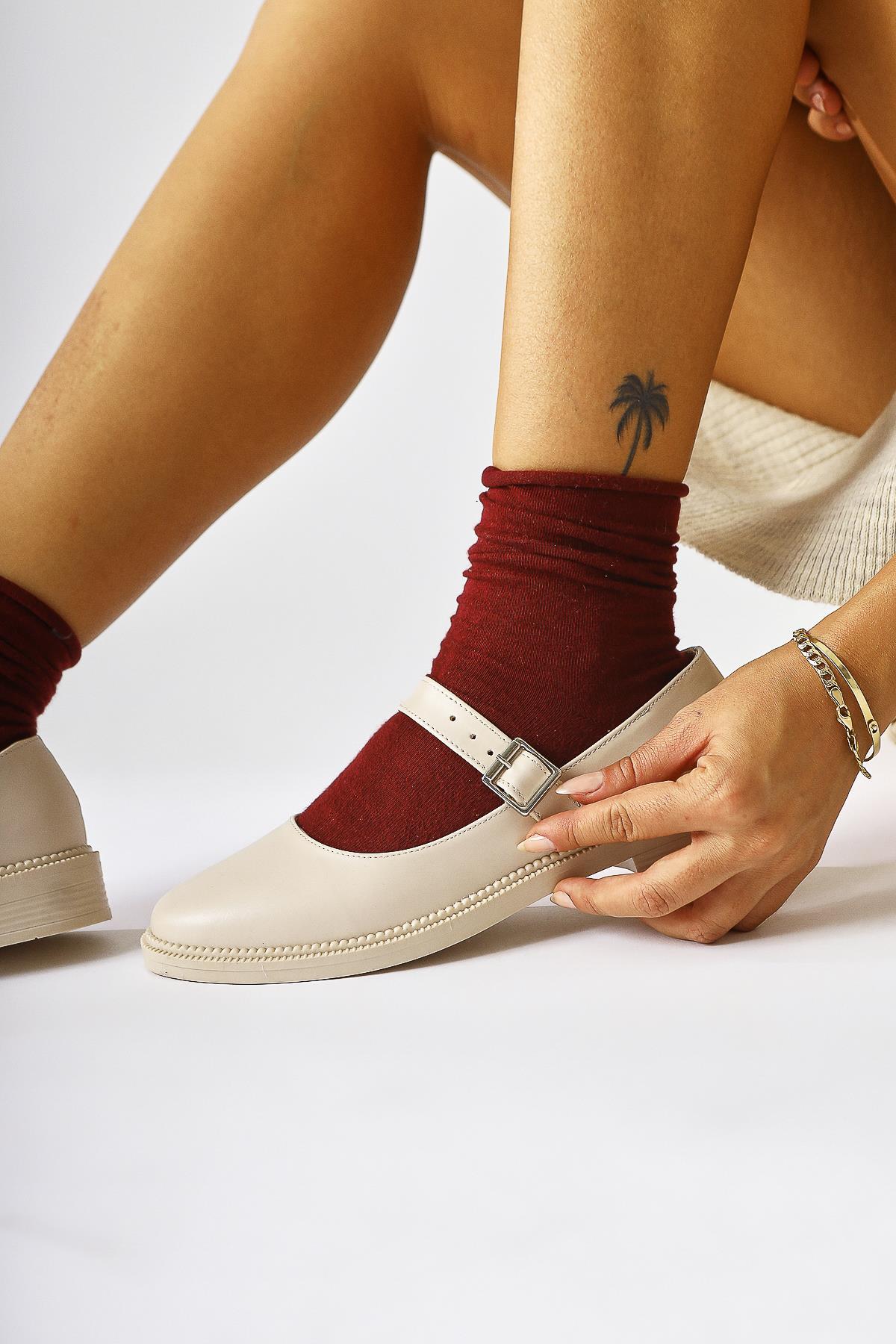 Vivy Creme Runde Zehen Einzelriemen Alltagsschuh