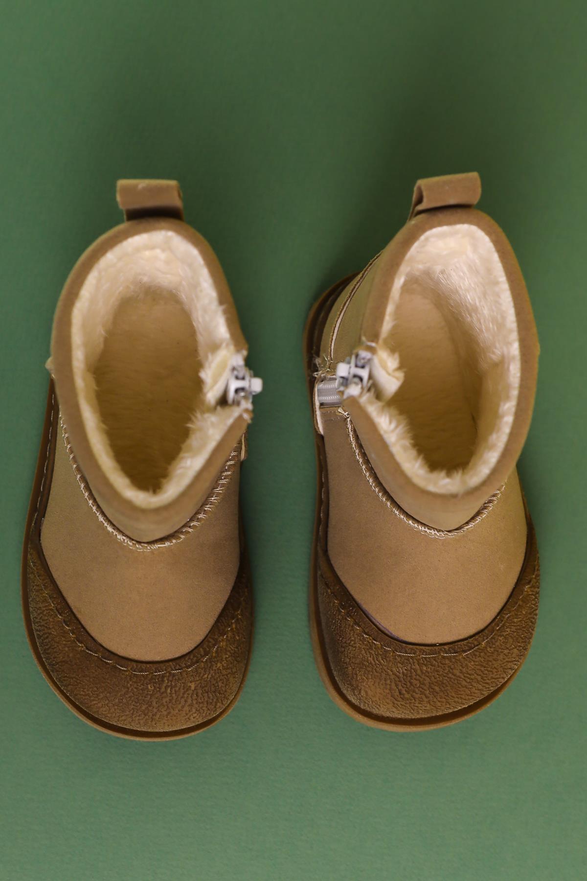 Gilla Nerz-Wildlederstiefel mit umgekehrten Nähten und Fellfutter für Babys