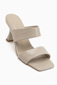 Rina Beige Square-Toed Women’s Slippers