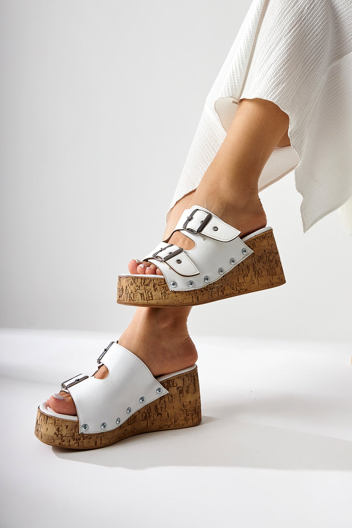 Ratka Weiß Doppelriemen Plateau Absatz Damen Hausschuhe