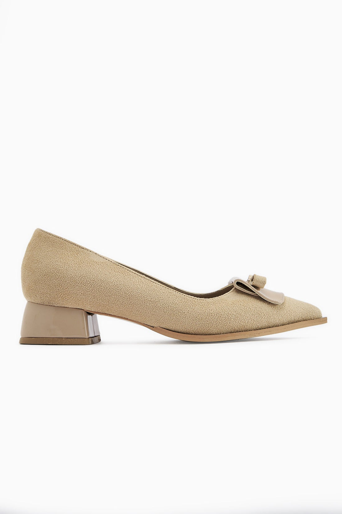 Boel Nude Suede Buckled Low-Heeled Women's Shoe
