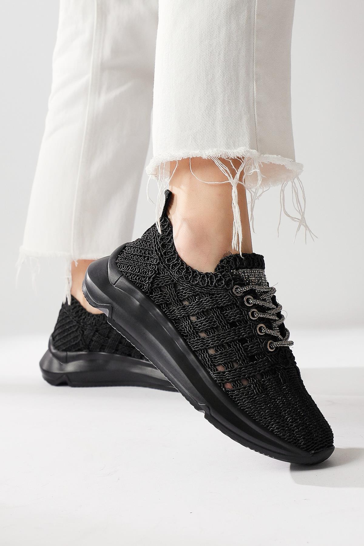 Melisia Black Stone Detailed Knitted Sneakers