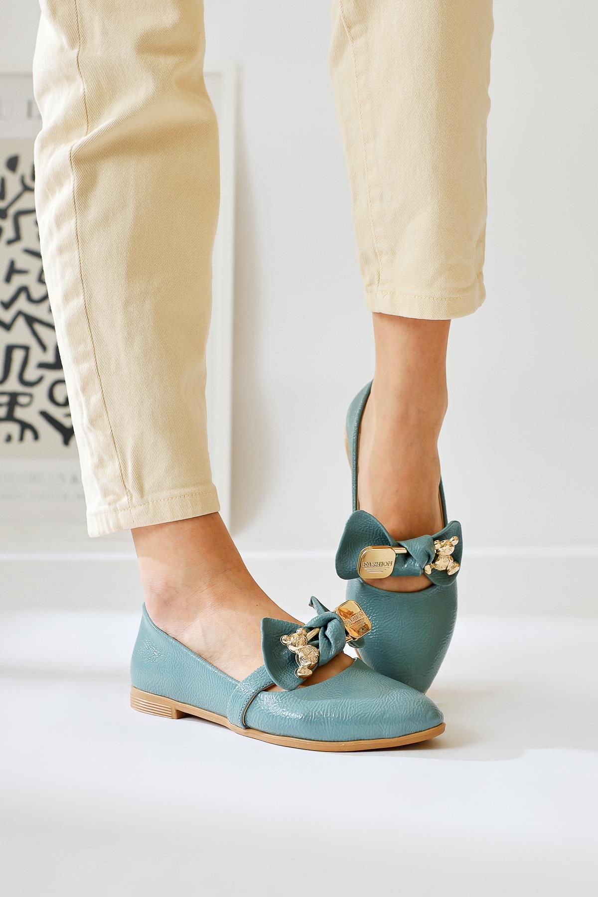 Joselin Turquoise Wrinkled Patent Leather Bow Accessory Ballerinas