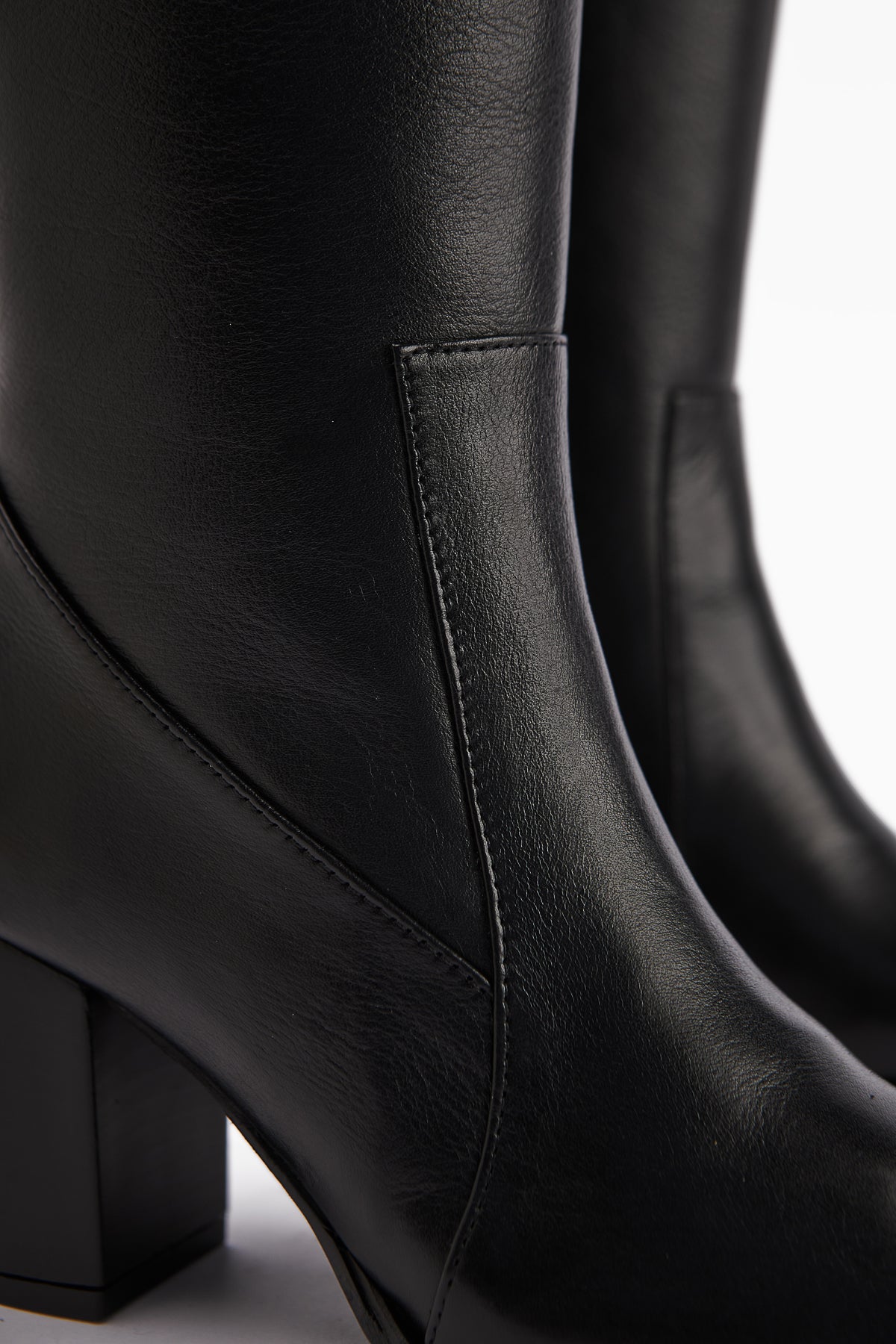 Vilda Genuine Leather Black Pointed Toe Women's Boot