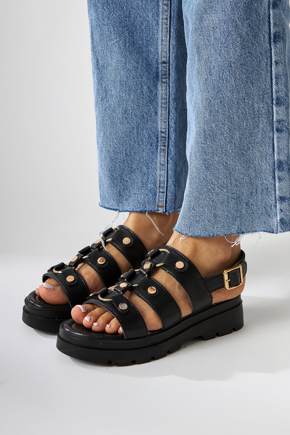 Estella Goldschnalle Schwarze Dicke Sohle Sommer Damensandalen