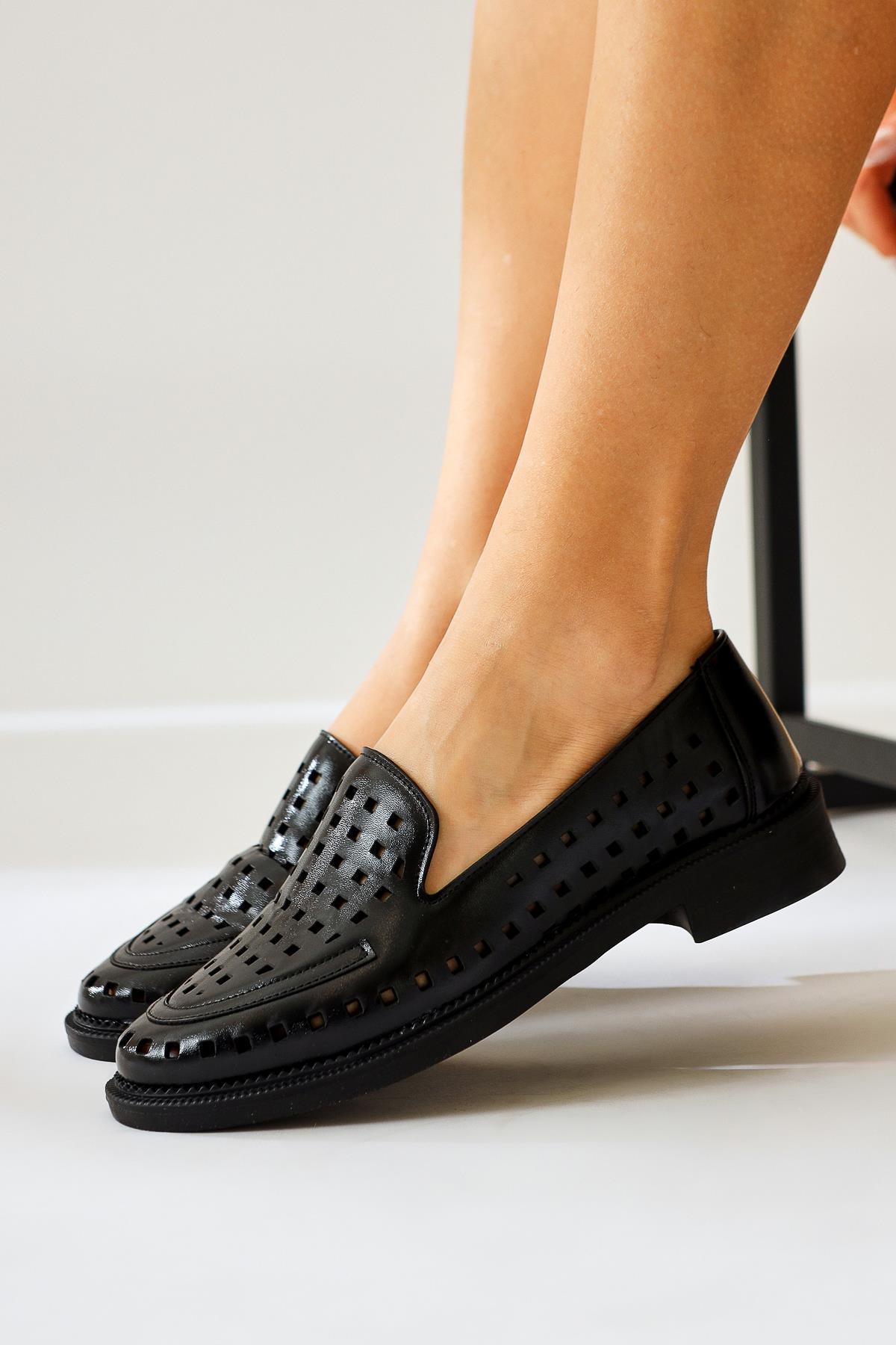 Sanah Black Laser Cut Perforated Casual Shoes