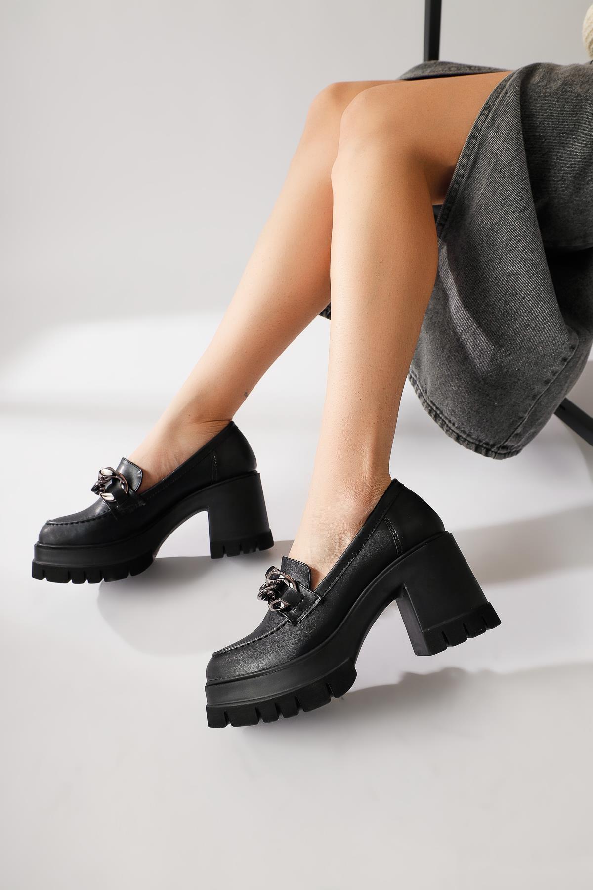 Chanpen Black Buckle Detailed Platform Casual Shoes