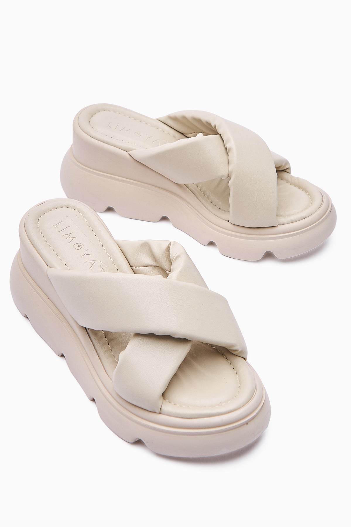 Vicki Beige Kreuzriemen Flauschige Damen Hausschuhe