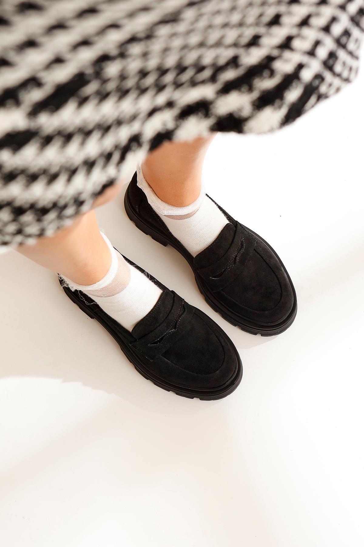 Gerta Black Suede Oxford Shoes