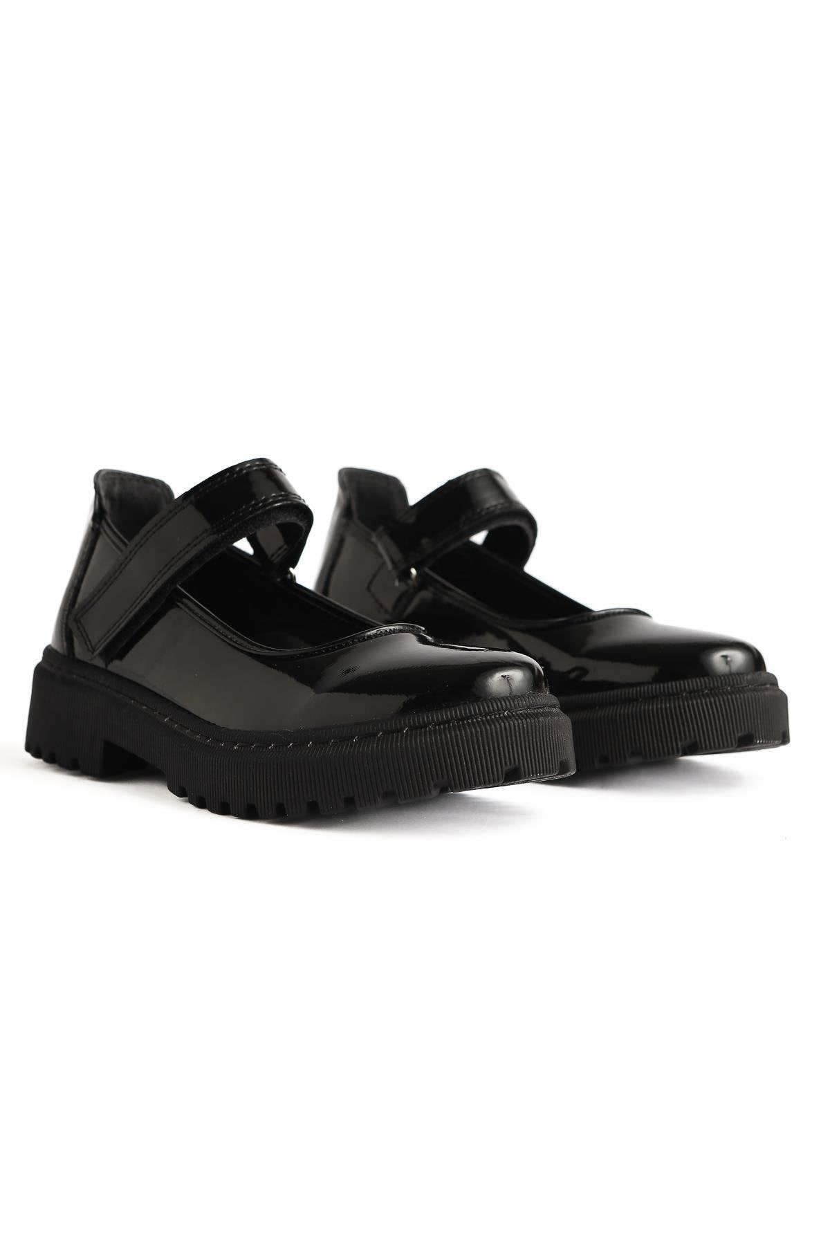 Fiona – Schwarz Lack-Schuh mit Klettverschluss-Detail (Kinder)
