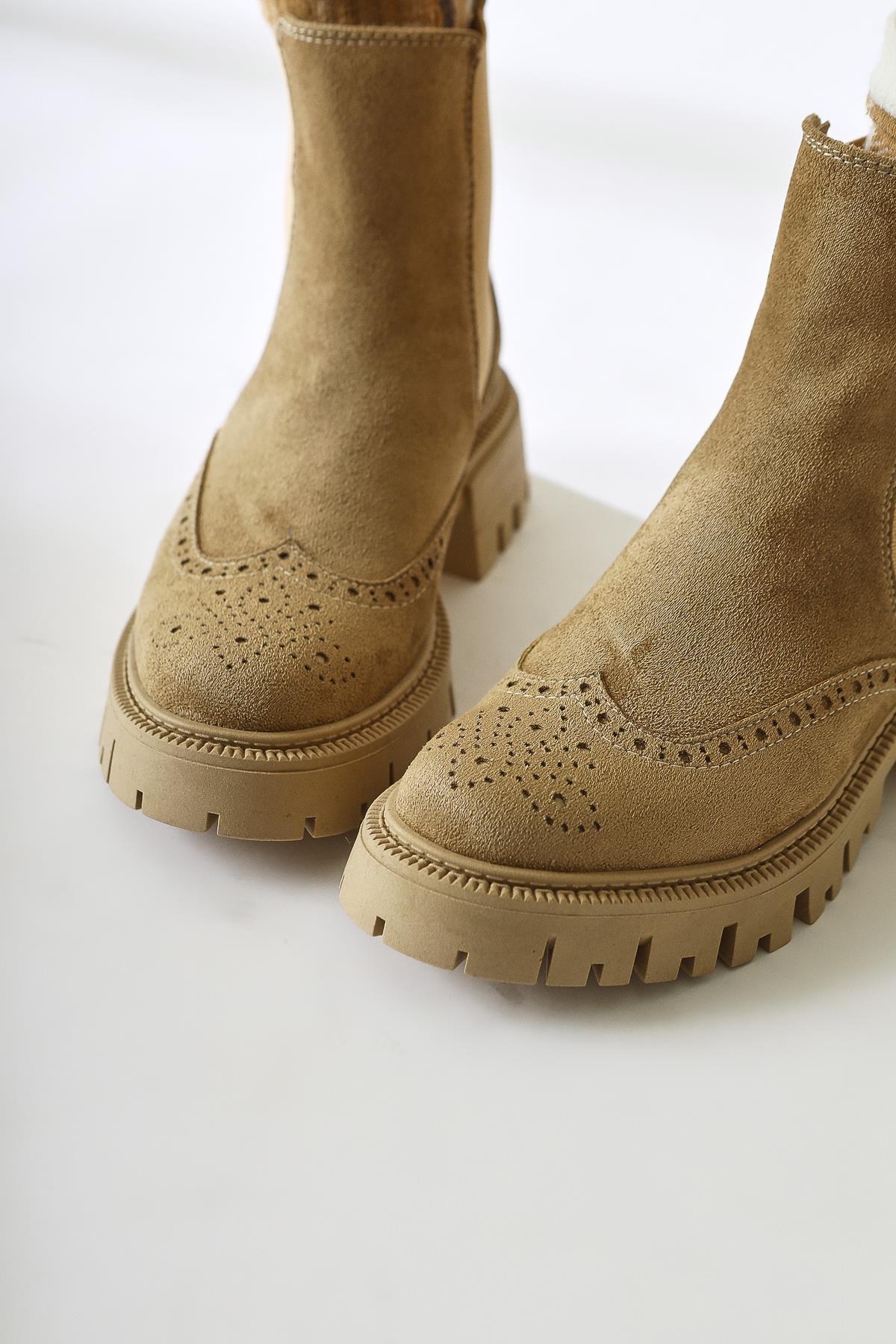 Leyah – Nude Suede Laser-Cut Detail Elastic Boot (Women)