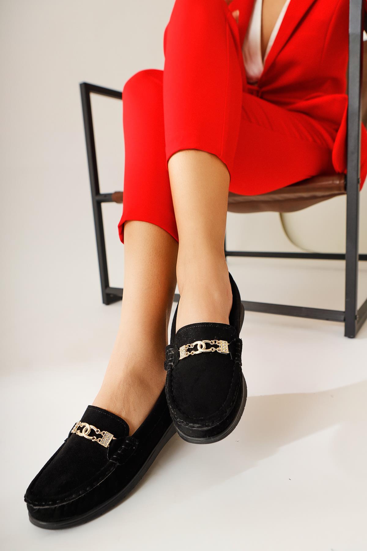 Turi Black Suede Buckle Detailed Casual Shoes