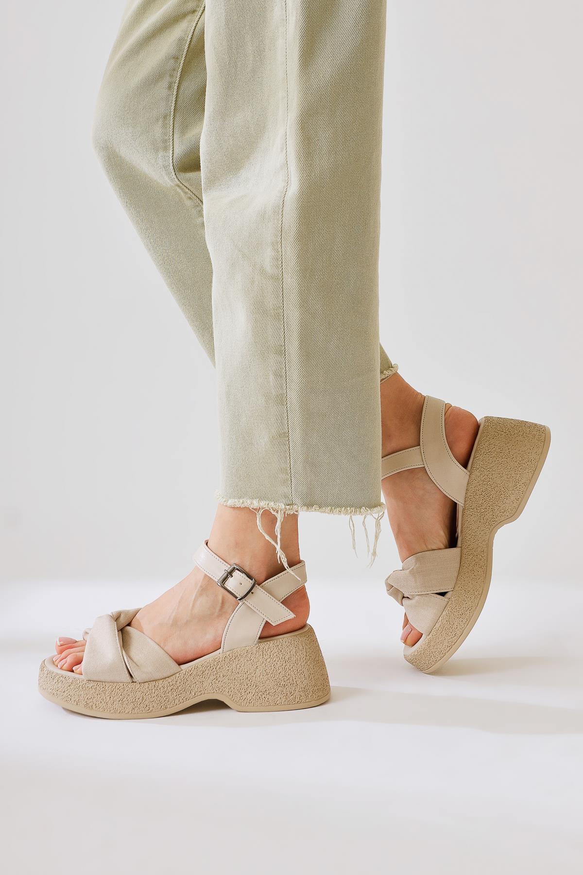 Mastan Beige Chunky Heel Cross Strap Chunky Heel Sandals