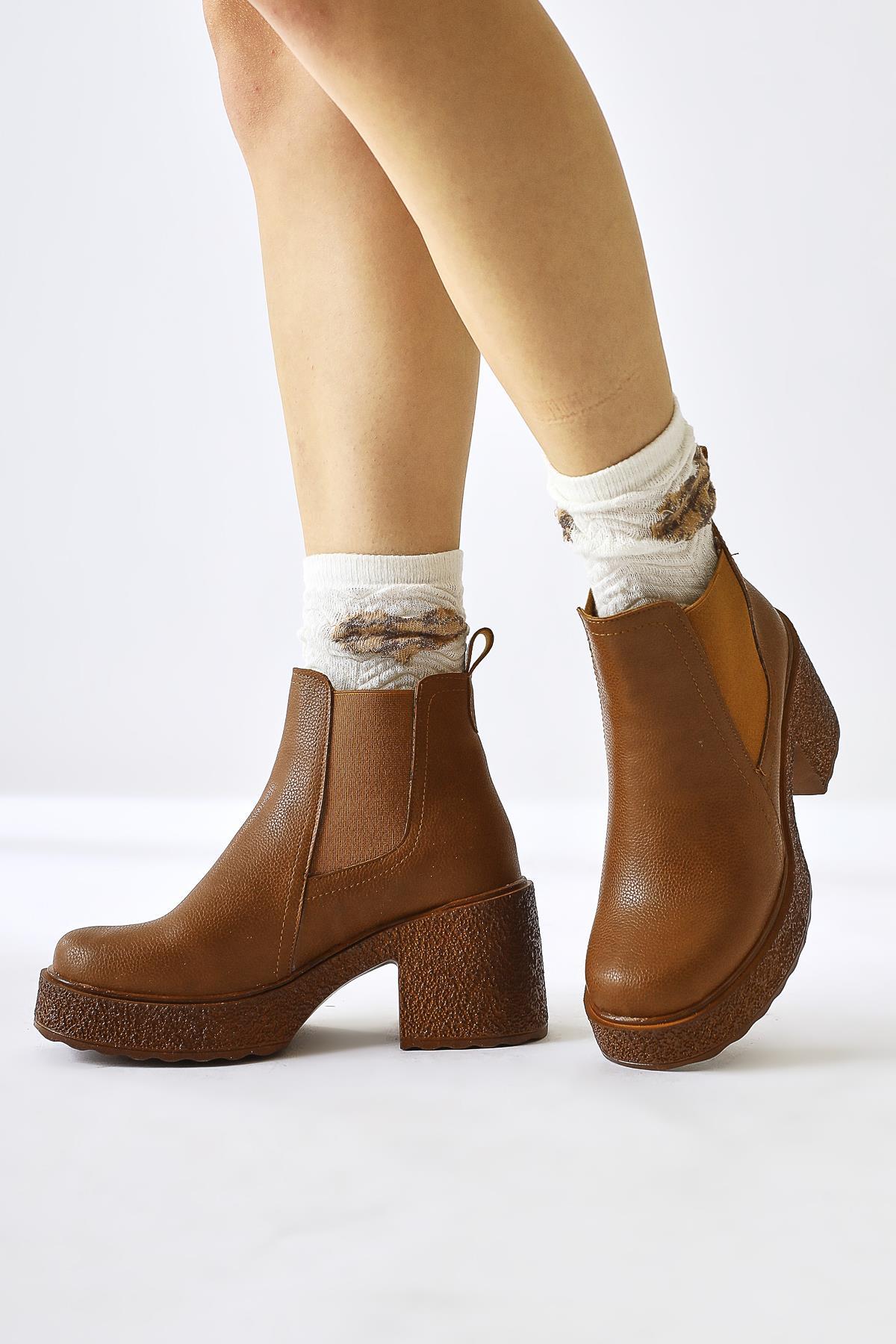 Thida – Cognac Elastic Platform Pull-On Boot (Women)