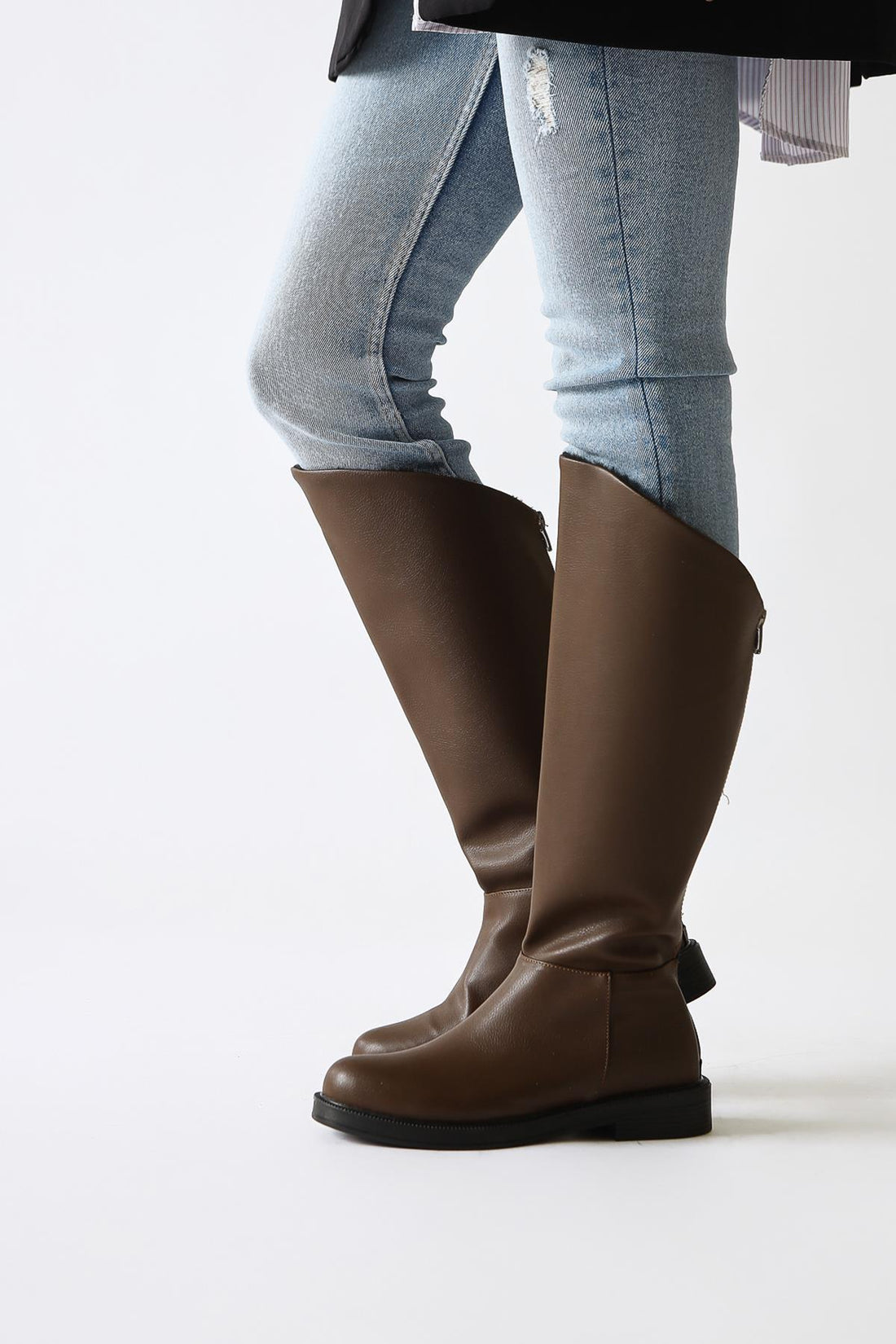 Gigi Braun Pelzgefütterte Faltbare Rücken-Reißverschluss-Stiefel