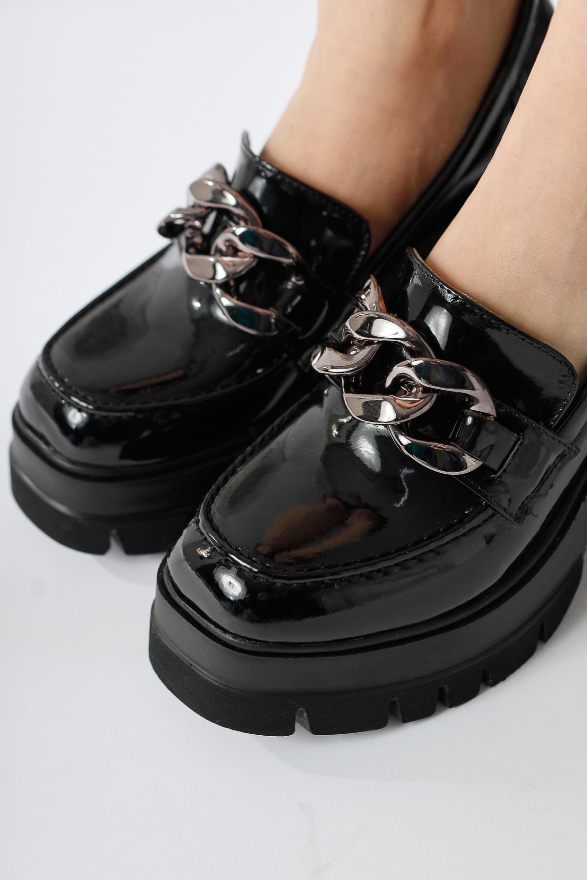 Chanpen Black Buckle Detailed Platform Casual Shoes