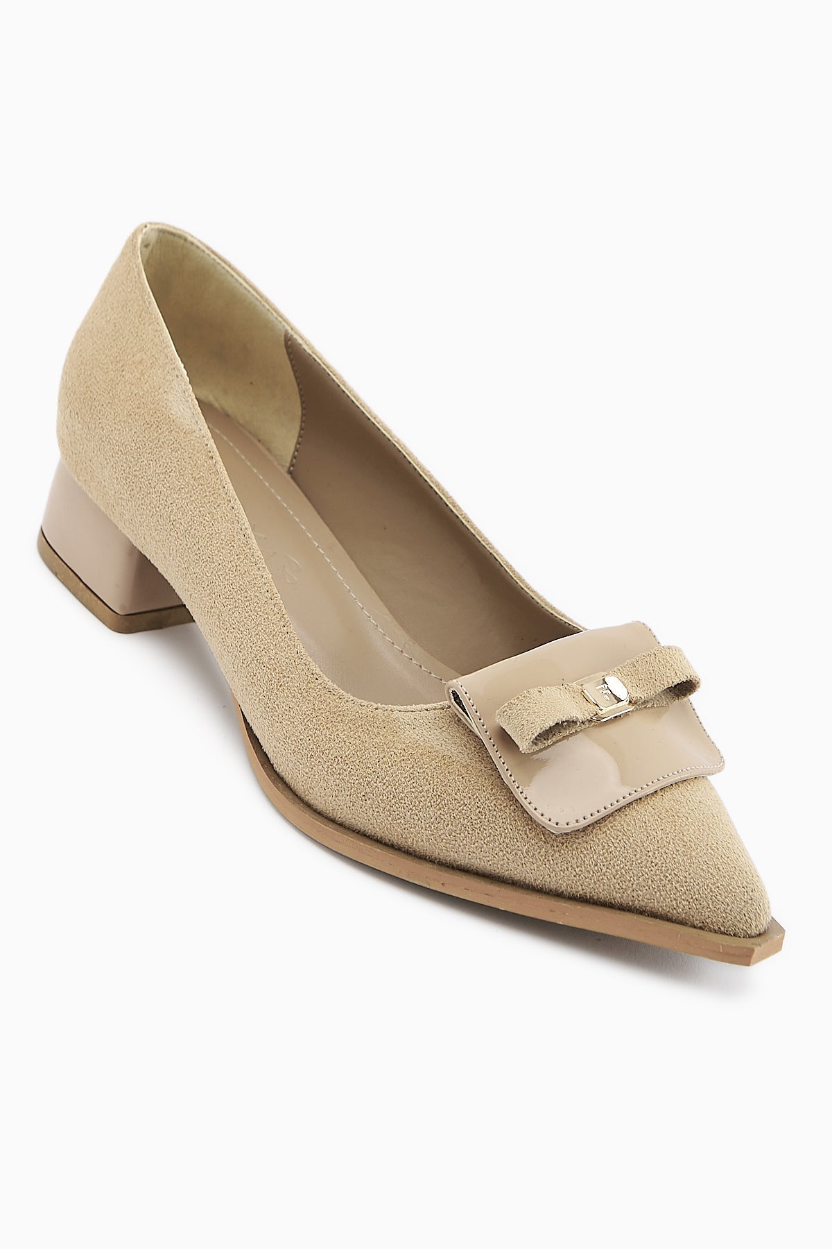 Boel Nude Suede Buckled Low-Heeled Women's Shoe