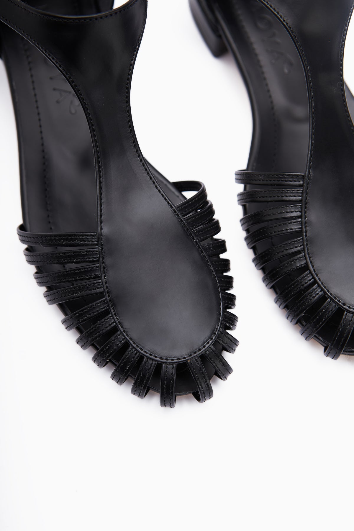 Jonna Schwarze Geschlossene Zehenriemen Damen Sandale