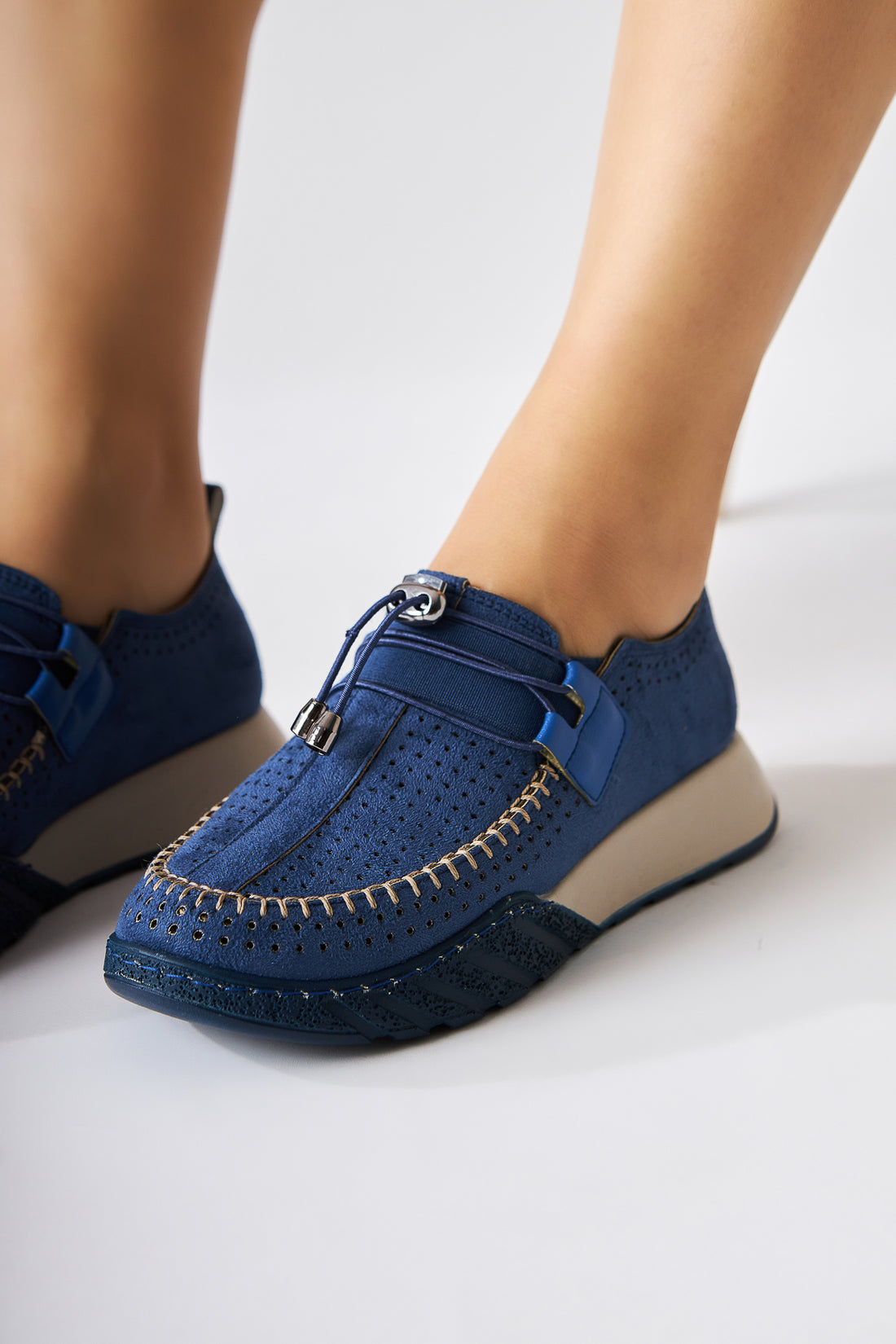 Allice Blue Suede Laser Perforated Casual Women's Shoes