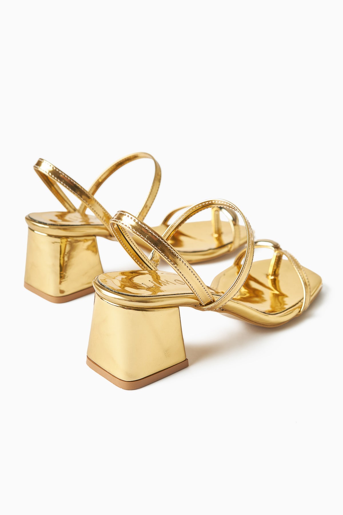 Selenya Goldene Zehentrenner mit Schnallendetail für Frauen