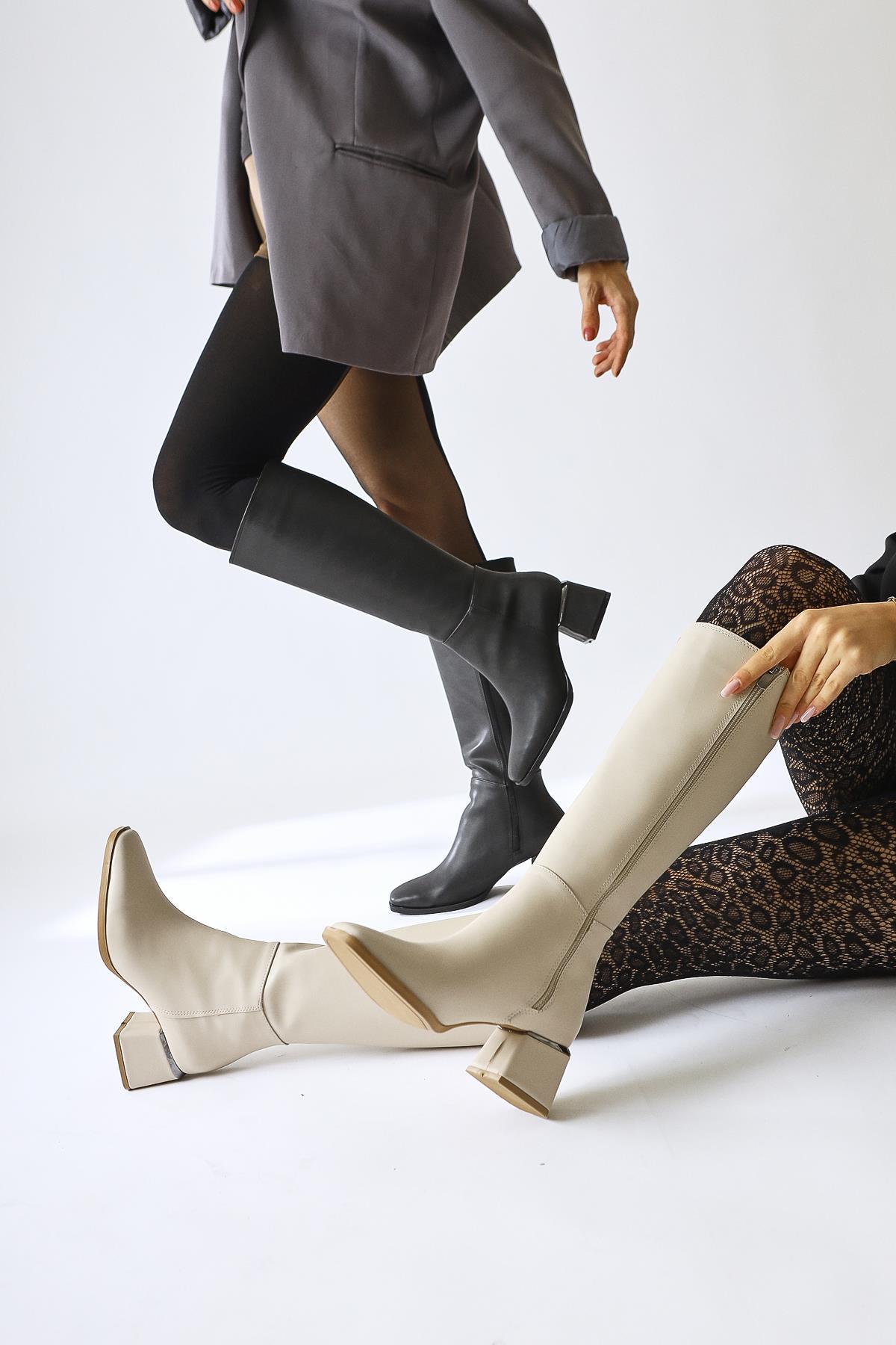 Miami Beige Quadratische Zehenstiefel