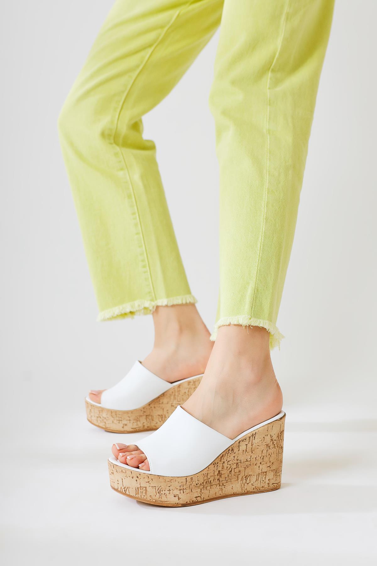 Riya White Thick Cork Soled Slippers