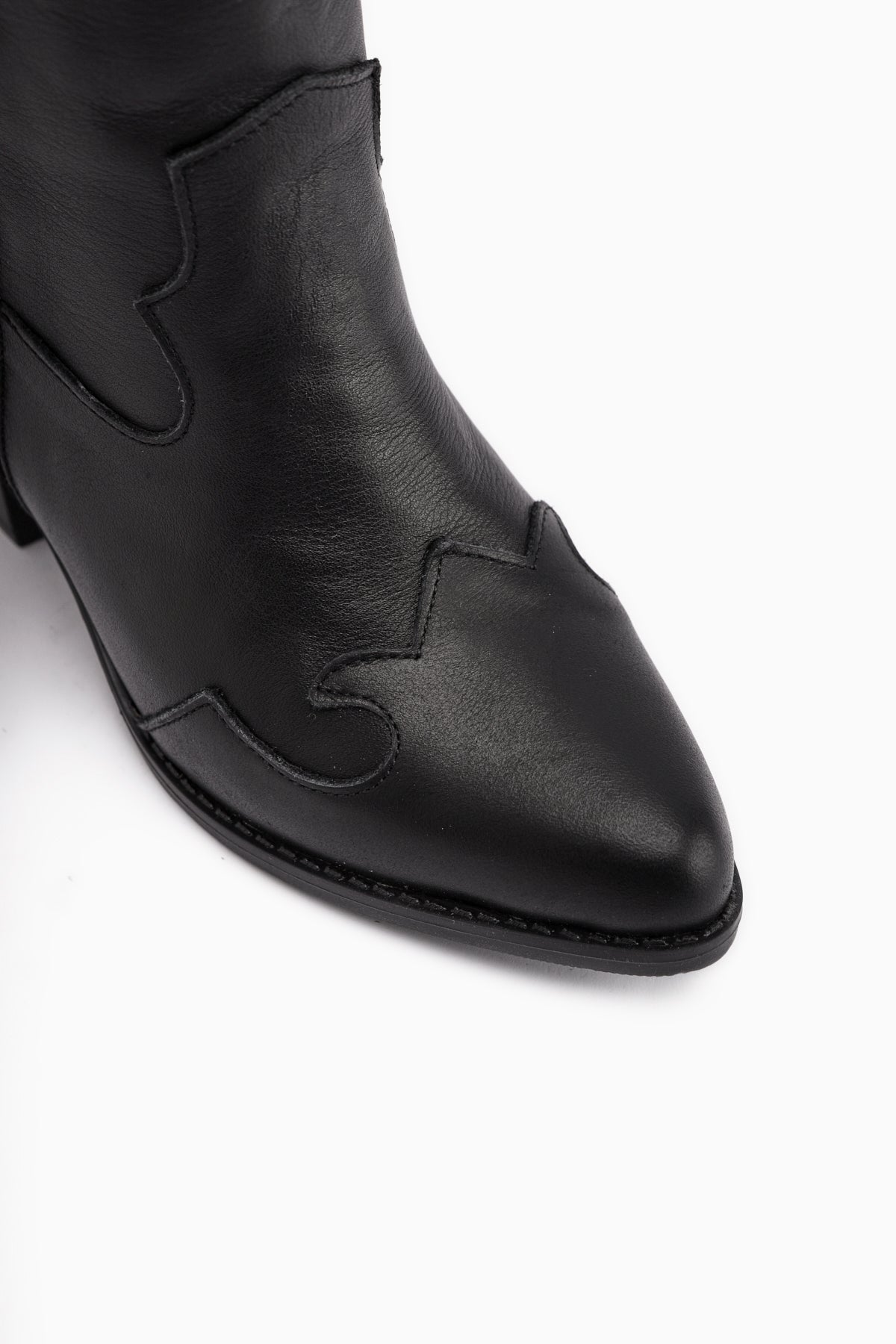 Lara – Schwarz Echtleder kniehoher Stiefel mit Absatz und Western-Detail (Damen)