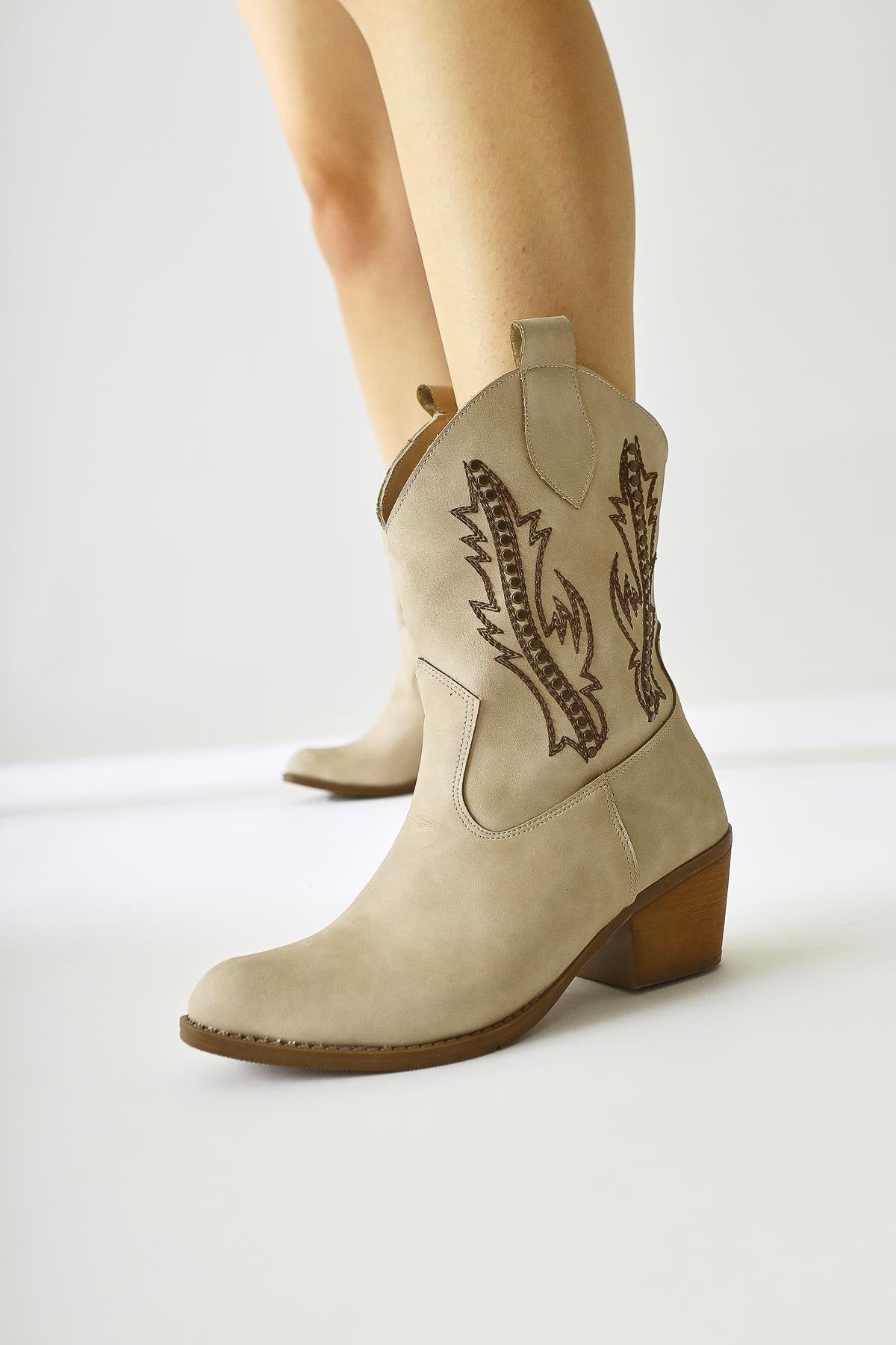 Fiza – Beige Pointed-Toe Embroidered Stud-Detail Western Boot (Women)