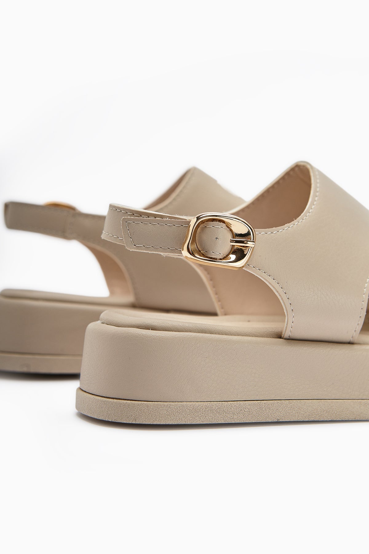 Troya Beige Zehensteg-Schnalle Damen Sandalen