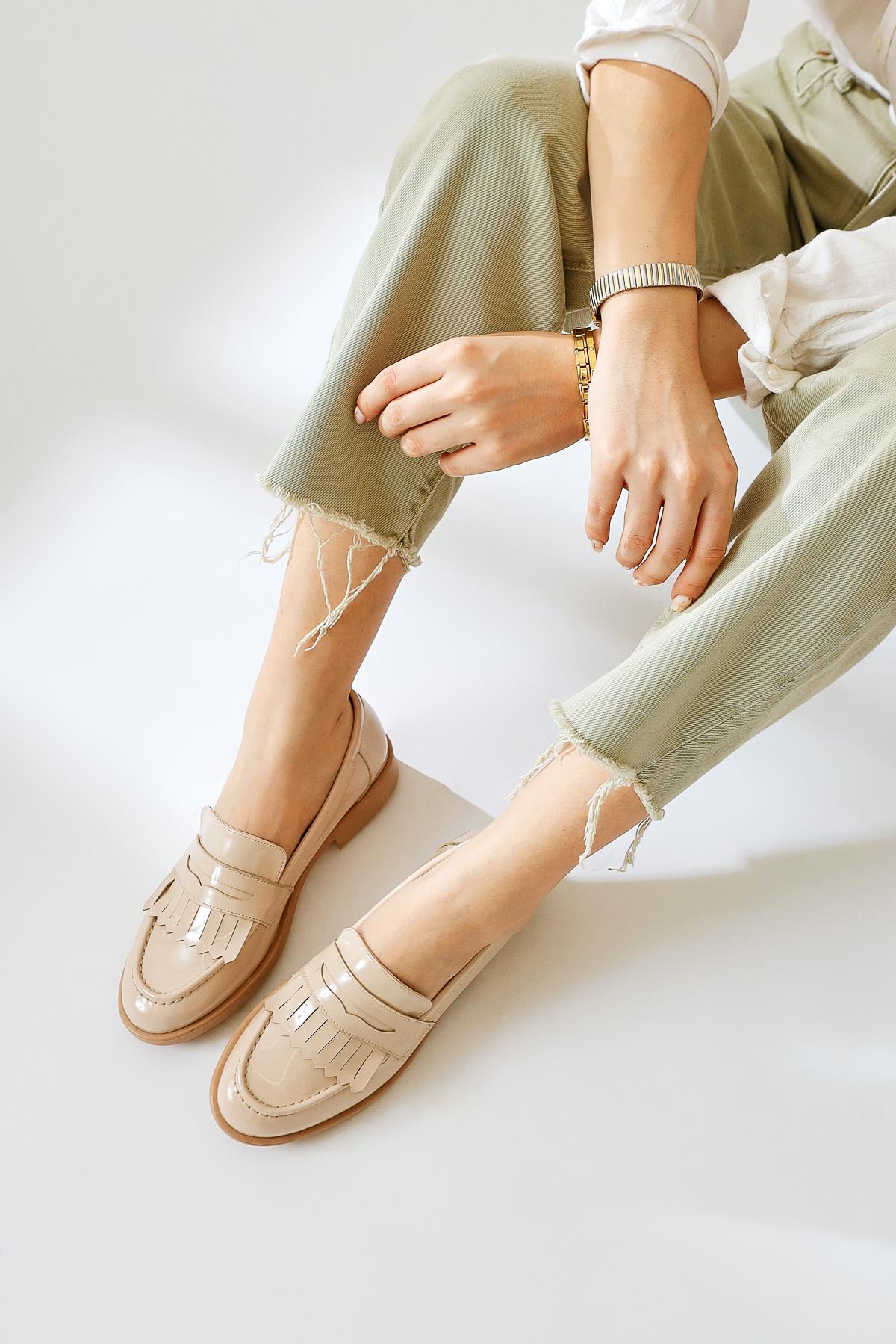 Begona Ten Patent Leather Tassel Detailed Casual Shoes