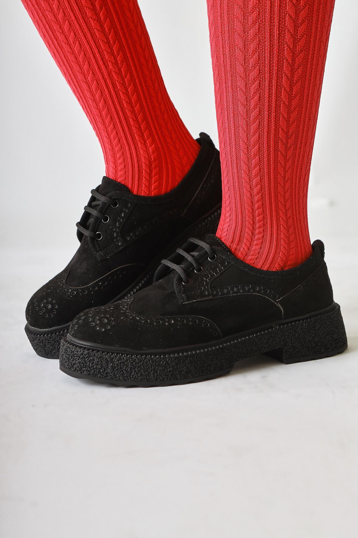 Rossy Schwarzes Wildleder Oval-Zehen Laser Cut Freizeitschuhe