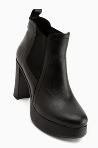 Mersa Black Platform Heeled Women’s Boots