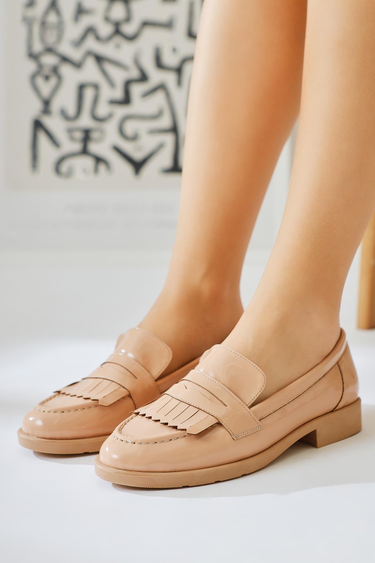 Begona Salmon Patent Leather Tassel Detailed Casual Shoes