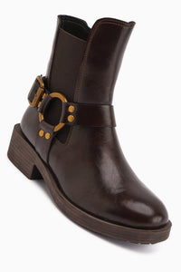 Janis – Brown Buckle-Detail Boot (Women)