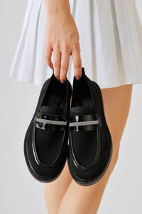 Micka Black Knitted Patent Leather Detailed Stone Banded Casual Shoes