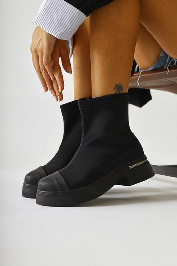 Kaiza – Black Leather-Detail Diver Fabric Boot (Women)