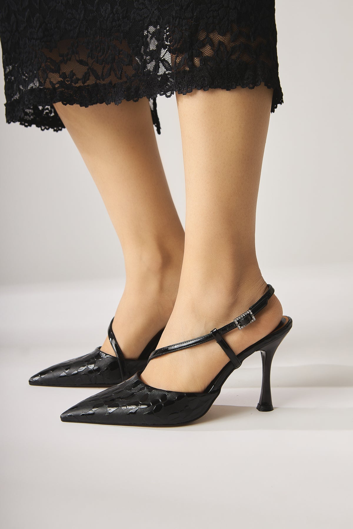 Sarah Genuine Leather – Black Croc-Embossed Pointed-Toe Heeled Shoe (Women)