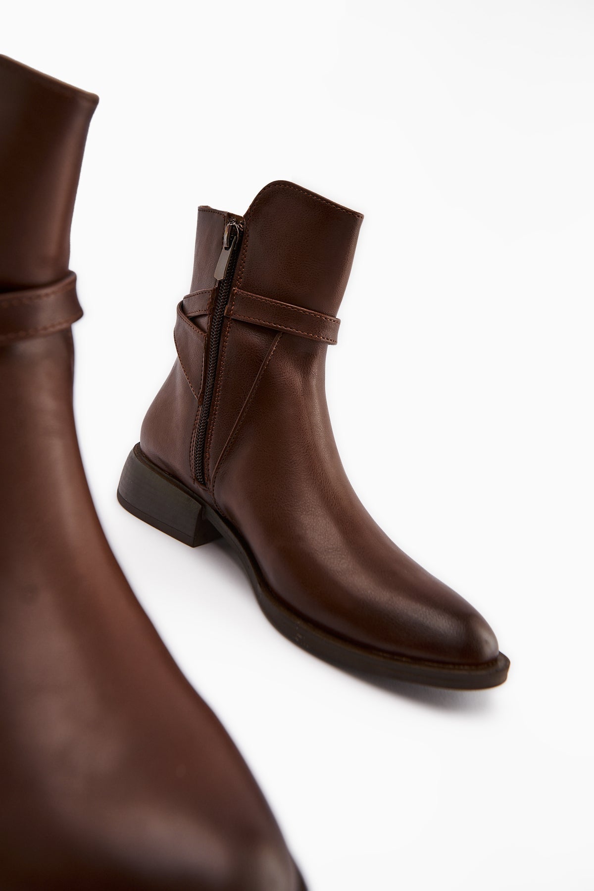 Tinna Taba Buckle Detailed Women's Boot