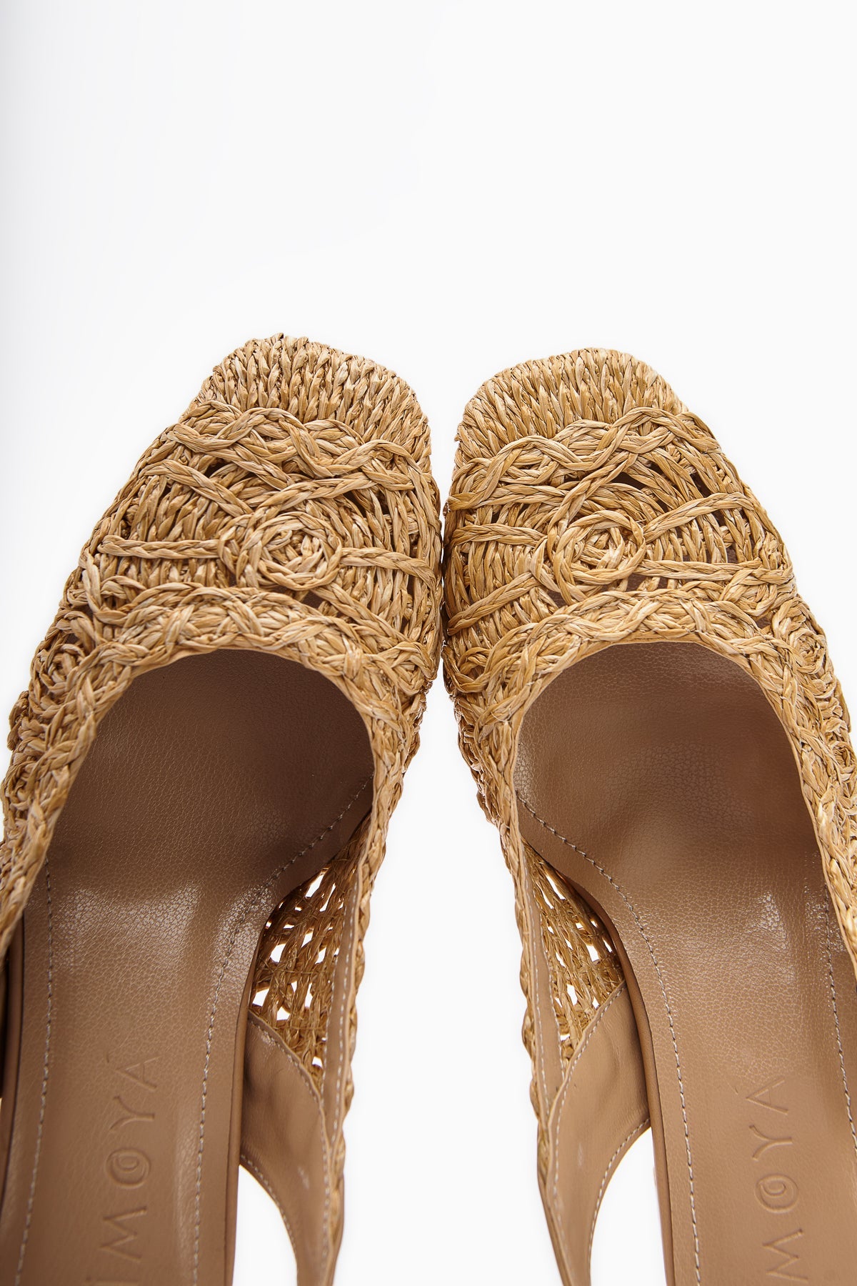 Ronja Damen Geflochtene Sandale mit Strohdetail und Quadratischer Spitze